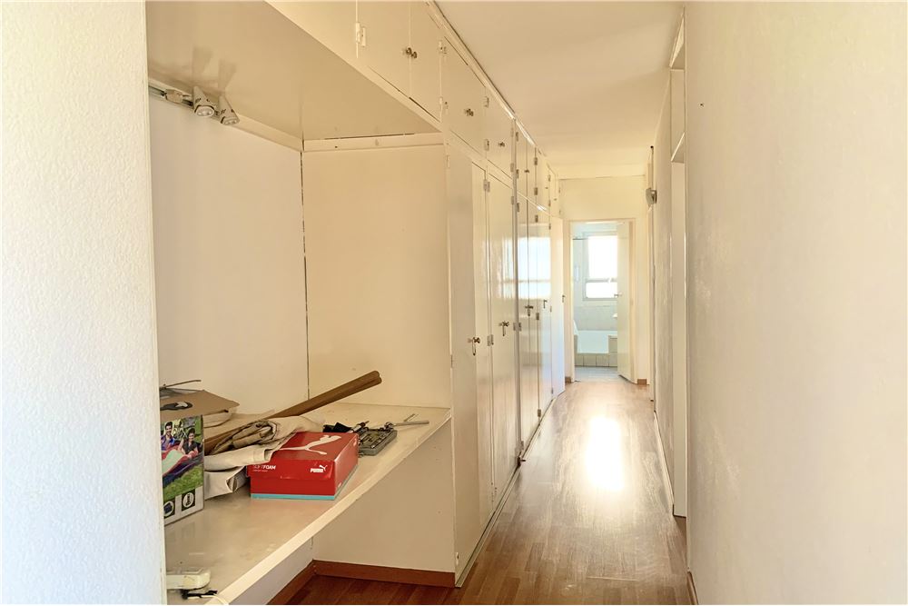 Venta Departamento 4 Amb con Balcón, Martinez