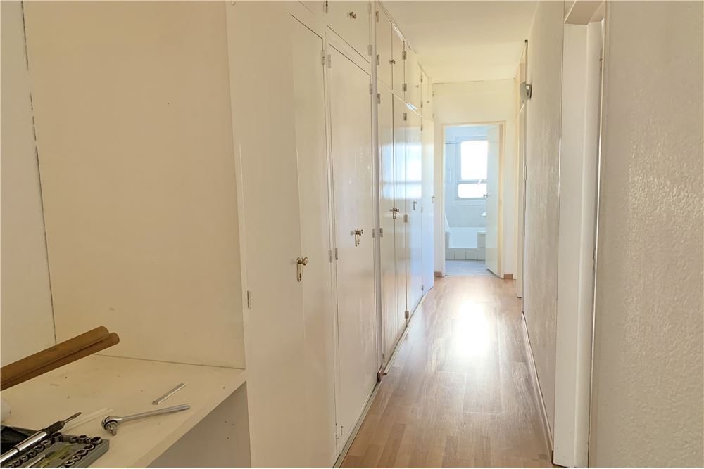 Venta Departamento 4 Amb con Balcón, Martinez
