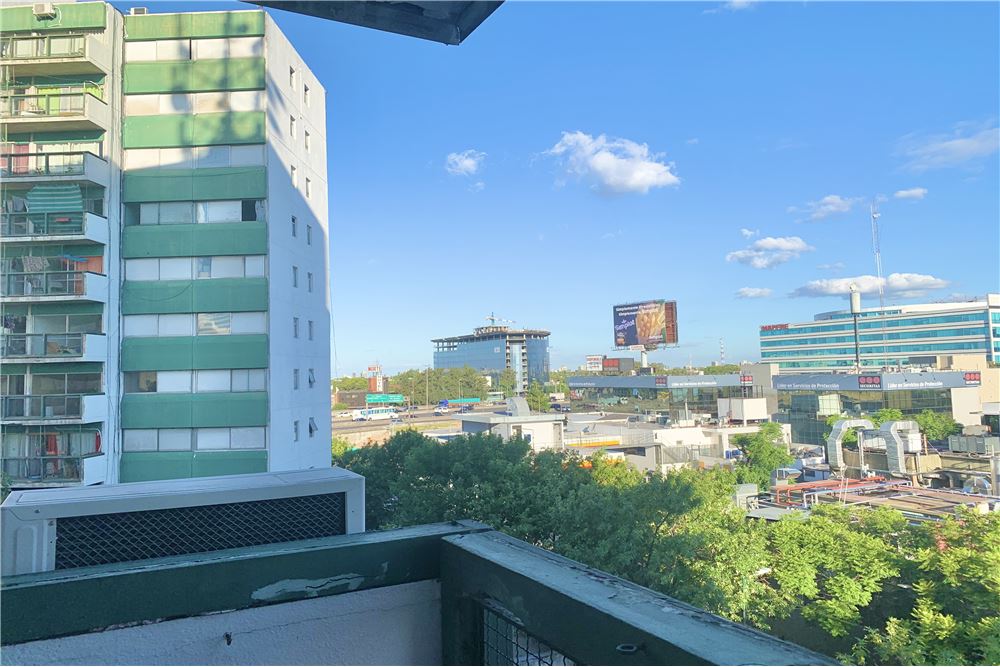 Venta Departamento 4 Amb con Balcón, Martinez