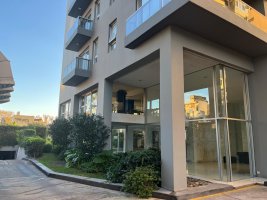 2-room rental in Olivos with garage