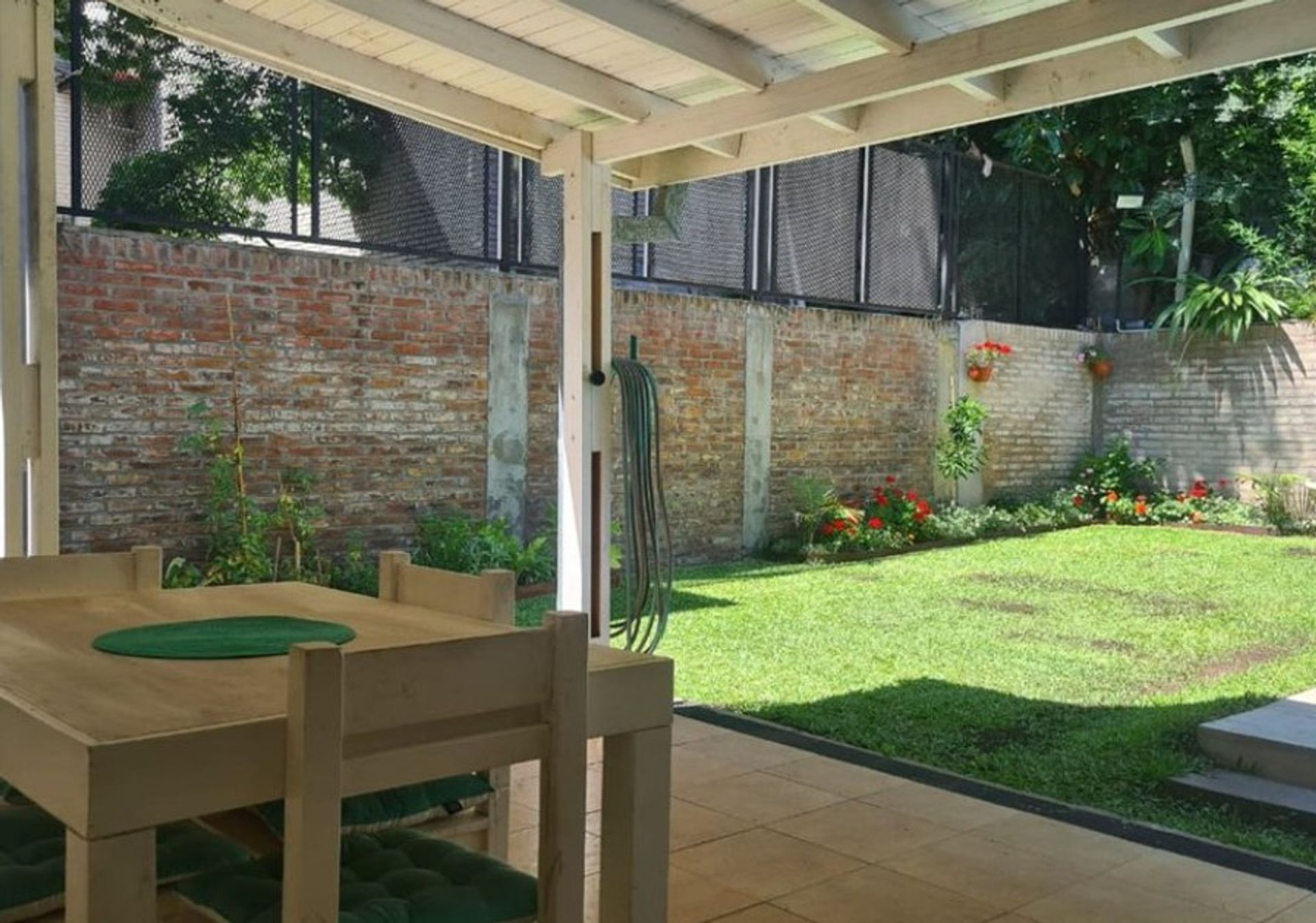 Venta Duplex 4 Amb Con Pileta Y Cochera En Pacheco