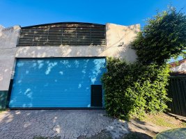 Warehouse, storage for sale with house in Florida Oeste