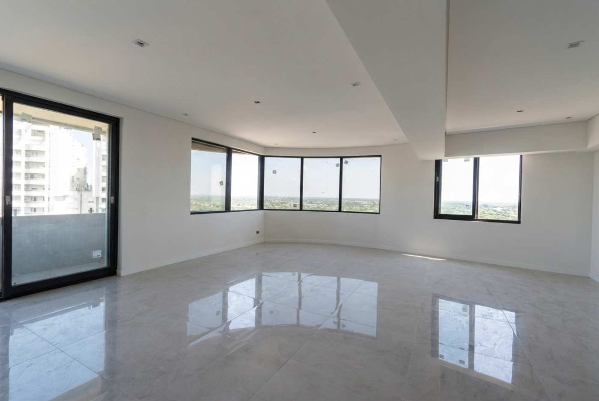 Vende semipiso 5 amb 2 suite vista espectacular