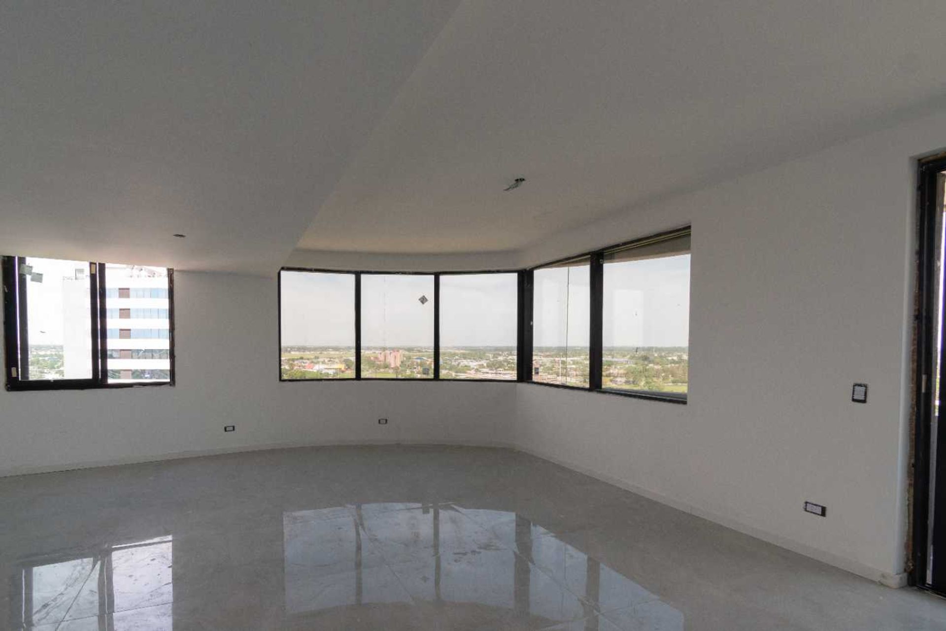 Vende semipiso 5 amb 2 suite vista espectacular