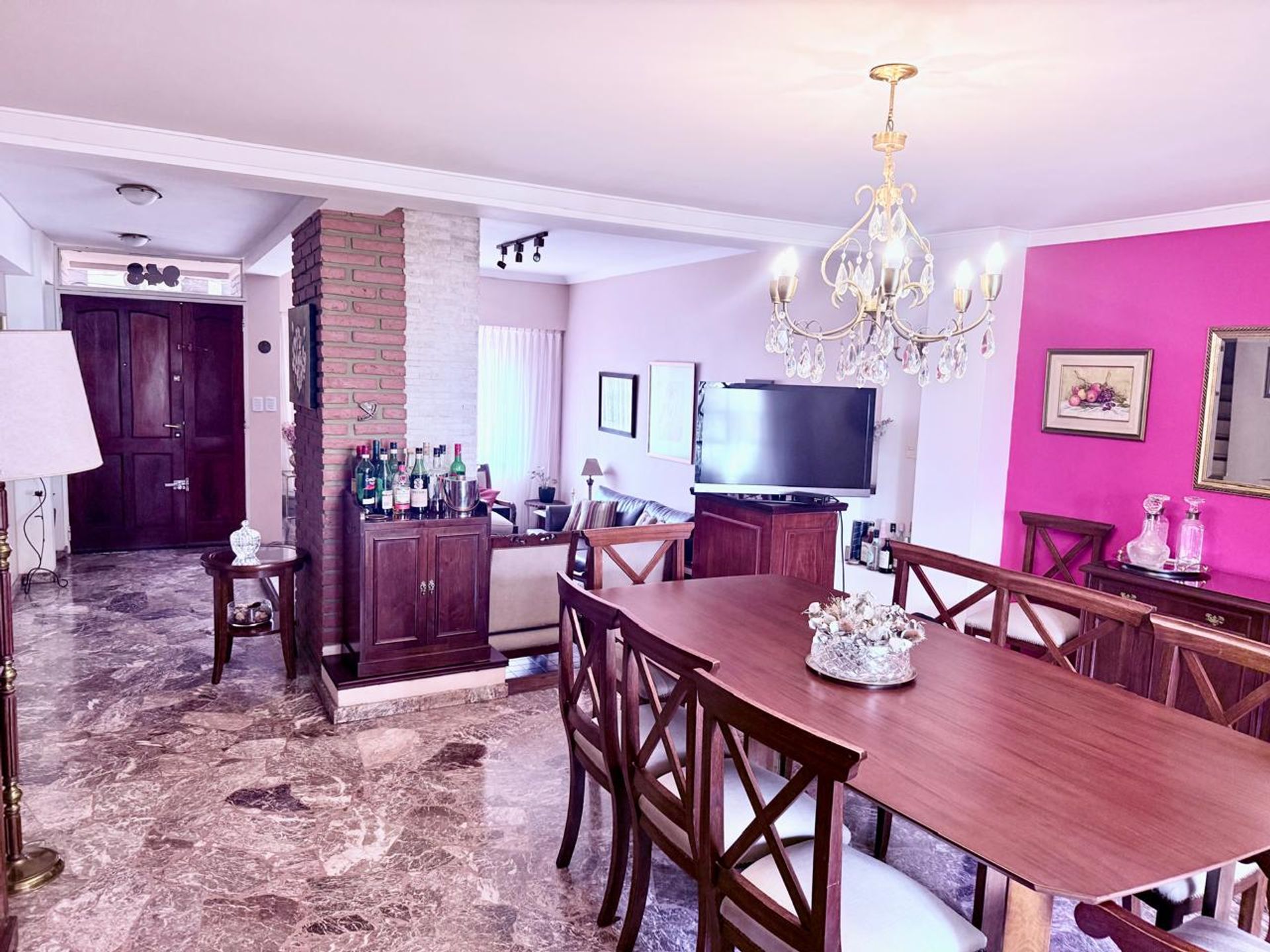 VENTA Casa familiar con jardín y pileta – Vicente