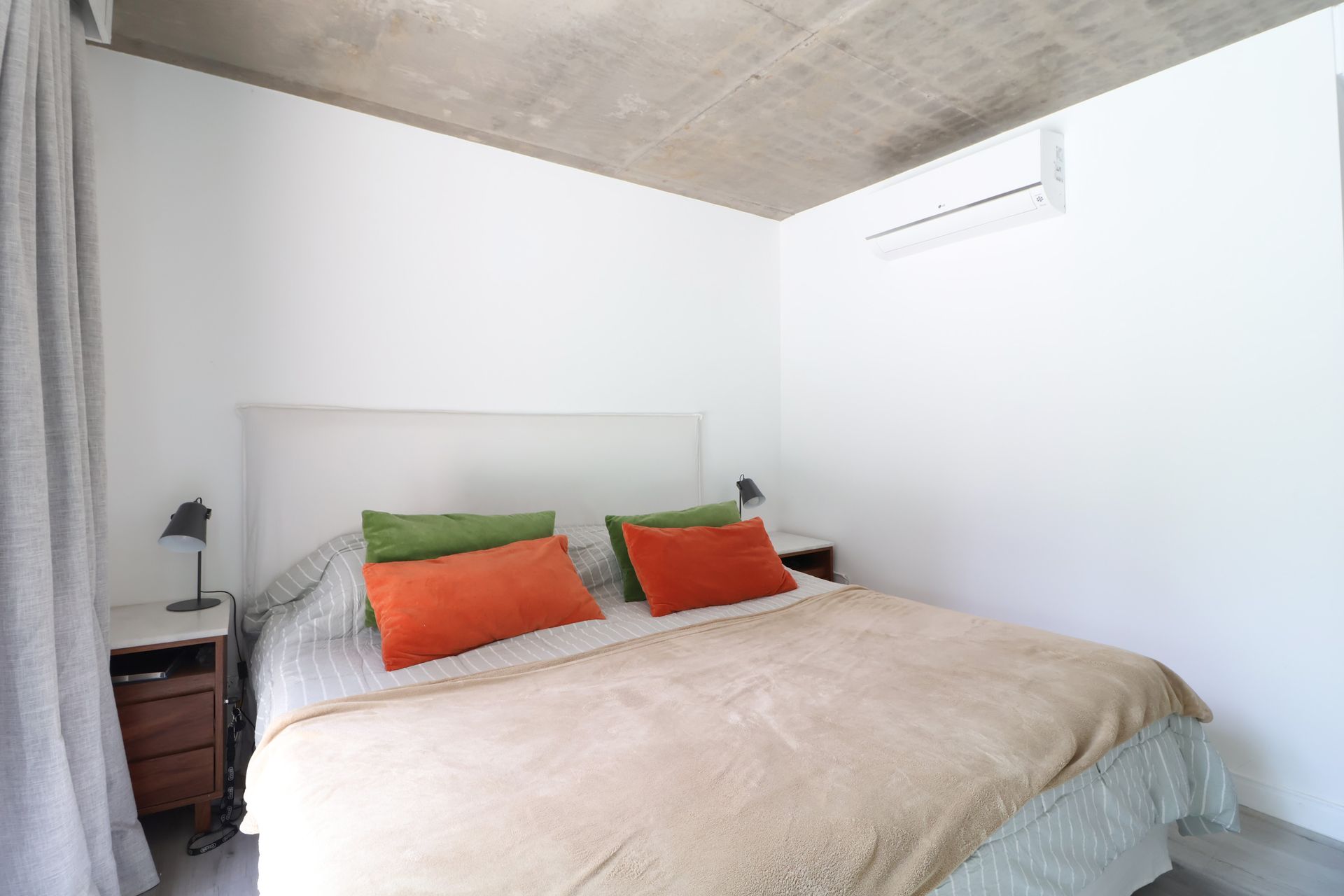 Venta Dpto Premium 3 amb , jardín, pileta 2 coch