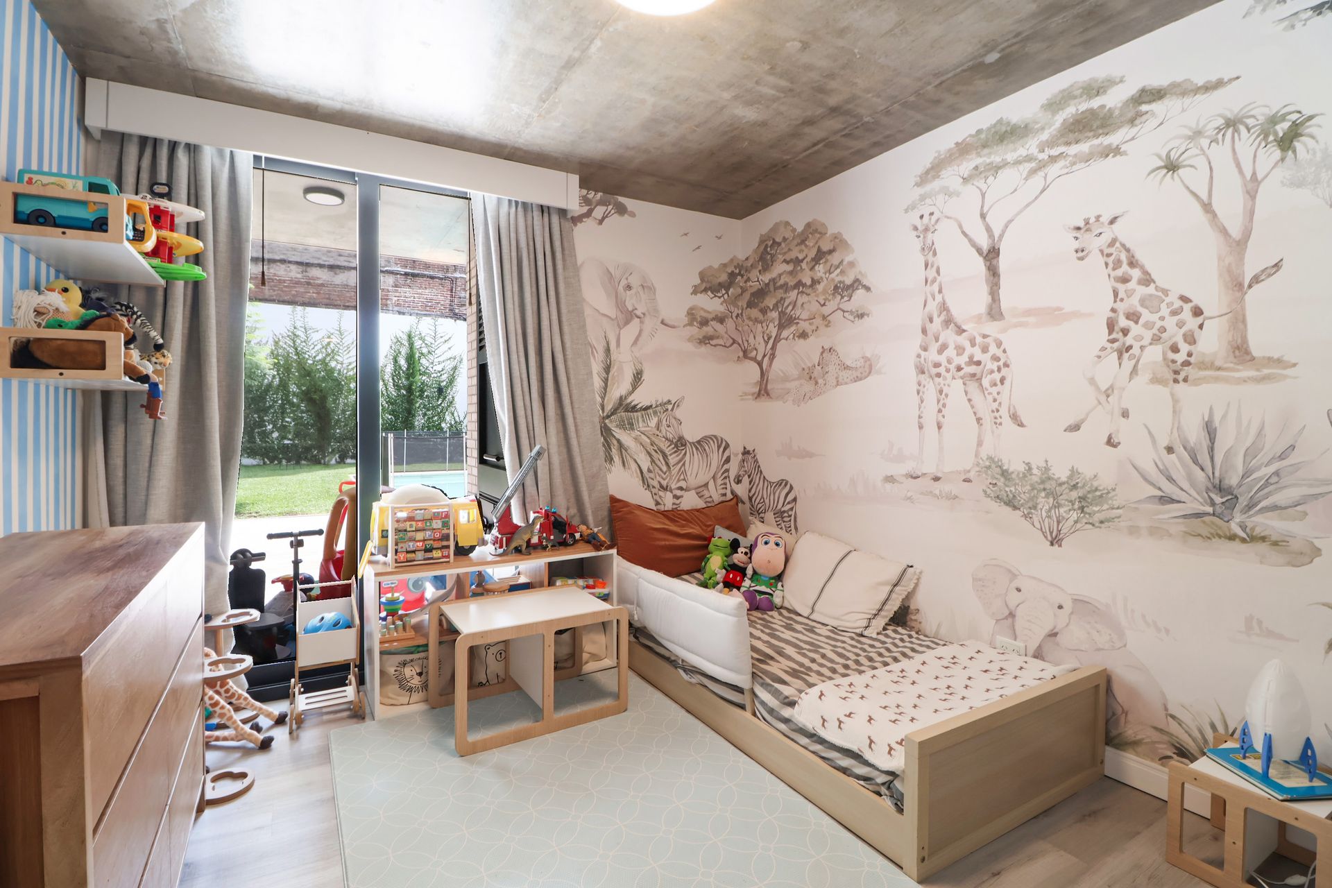 Venta Dpto Premium 3 amb , jardín, pileta 2 coch