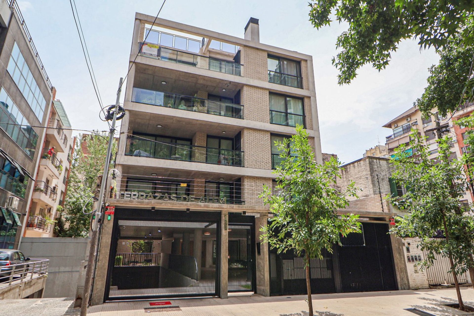 Venta Dpto Premium 3 amb , jardín, pileta 2 coch