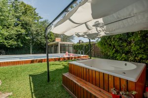 Rental: Quinta Benavidez house, 1120 sq m, with pool
