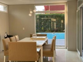 Alquiler casa 4 dormitorios , mas Play Nordelta