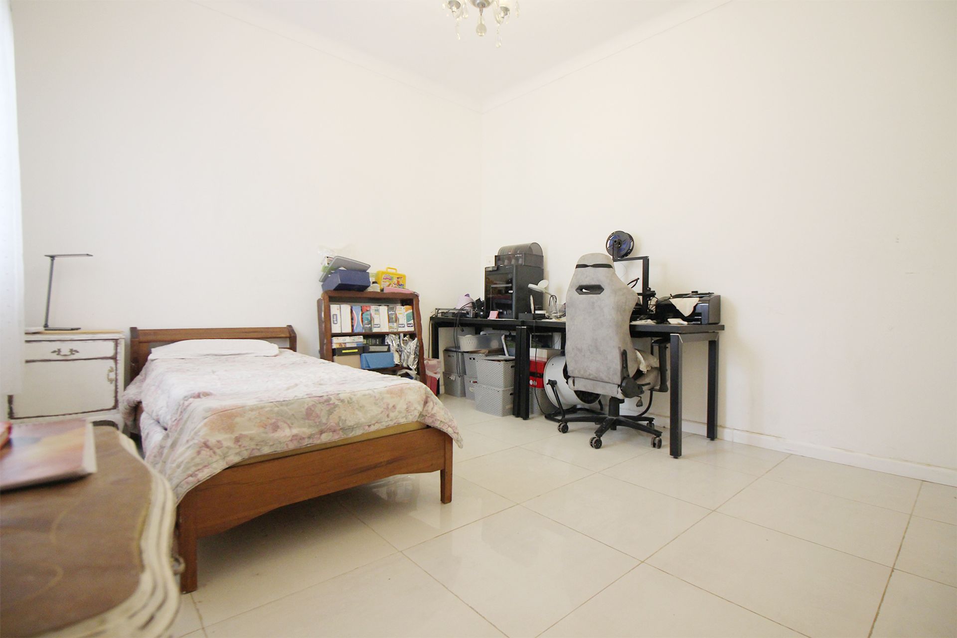 Casa 5 Ambientes Olivos 2 Garages 213 M2 Permuta