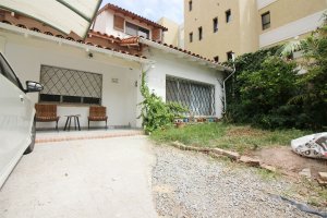 5-Room House Olivos 2 Garages 213 m² Trade