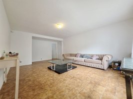 5-Room House Olivos 2 Garages 213 m² Trade