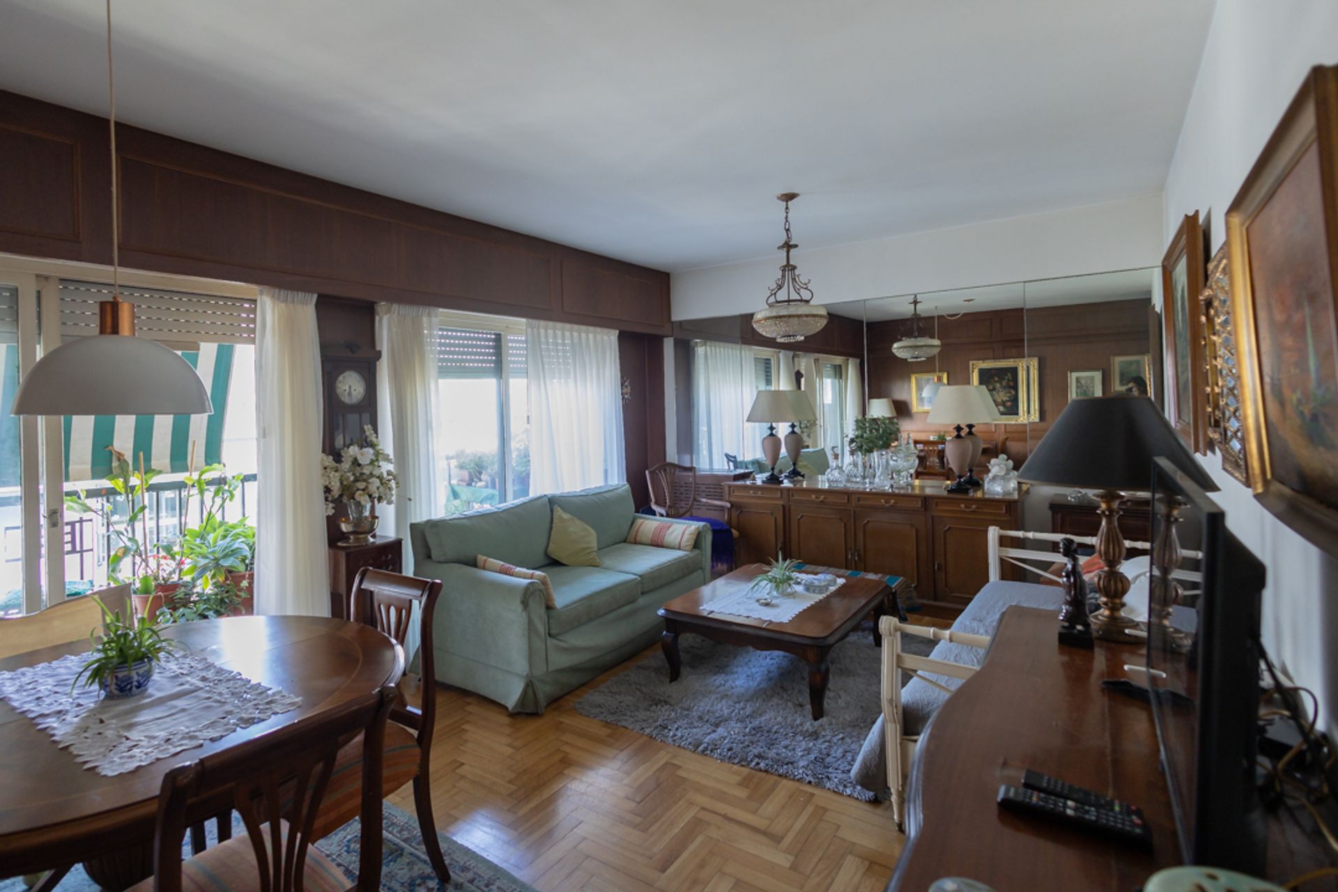 Venta Depto. 4 Amb. Balcon + Cochera - Olivos