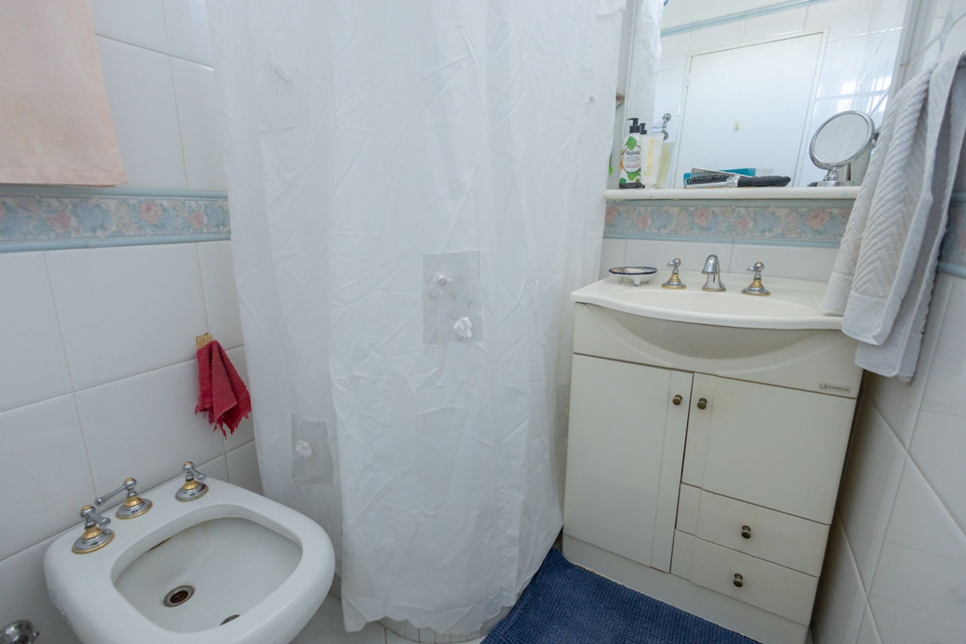 Venta Depto. 4 Amb. Balcon + Cochera - Olivos