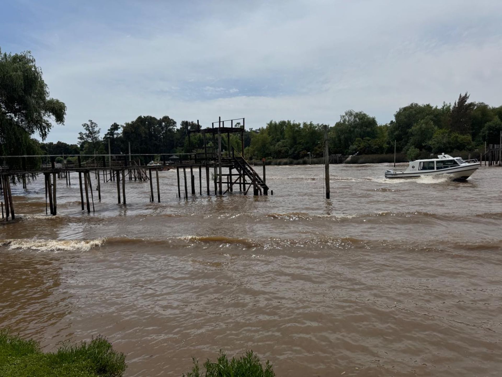 Casa en venta sobre el Rio Sarmiento Delta