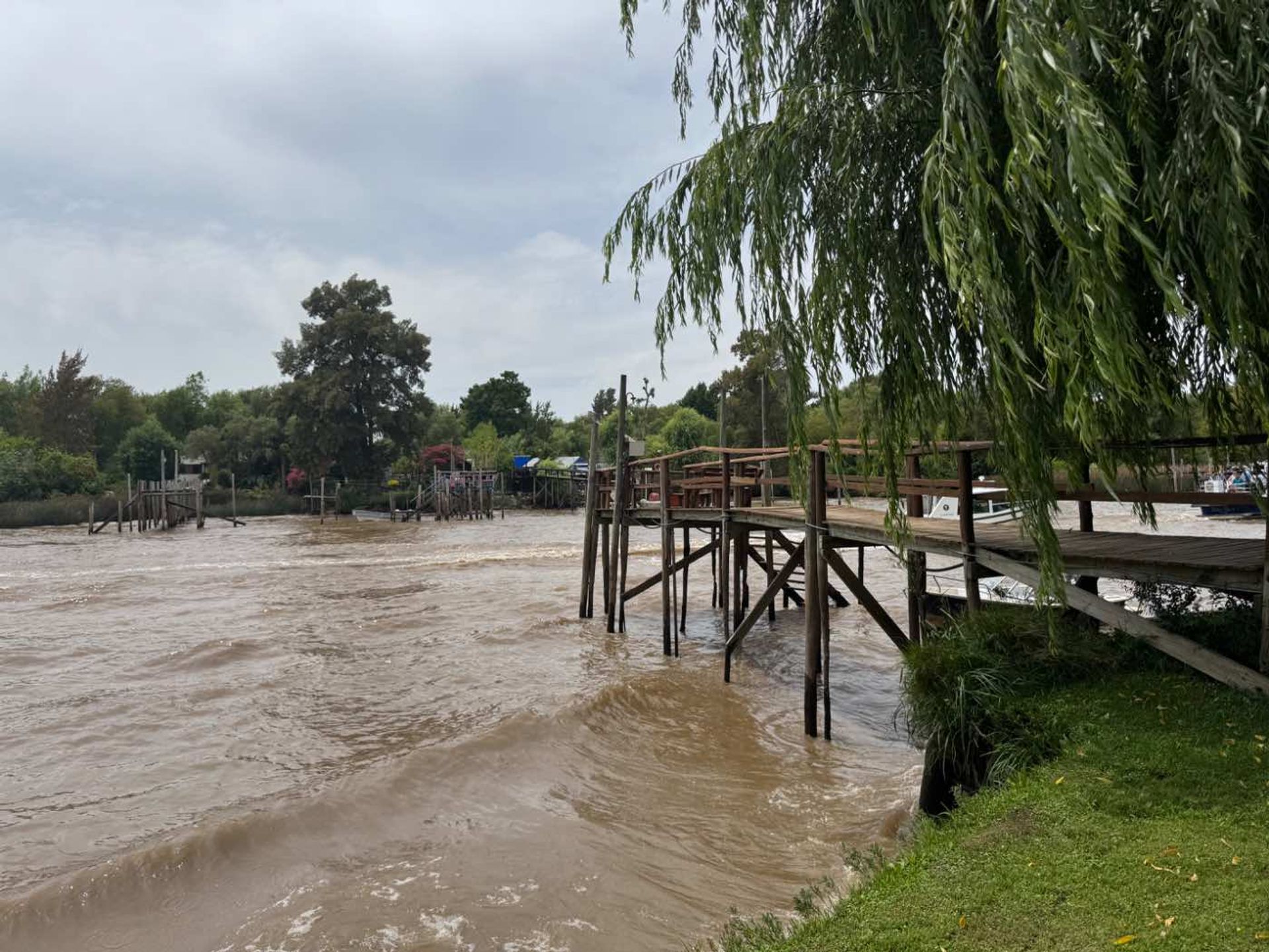 Casa en venta sobre el Rio Sarmiento Delta