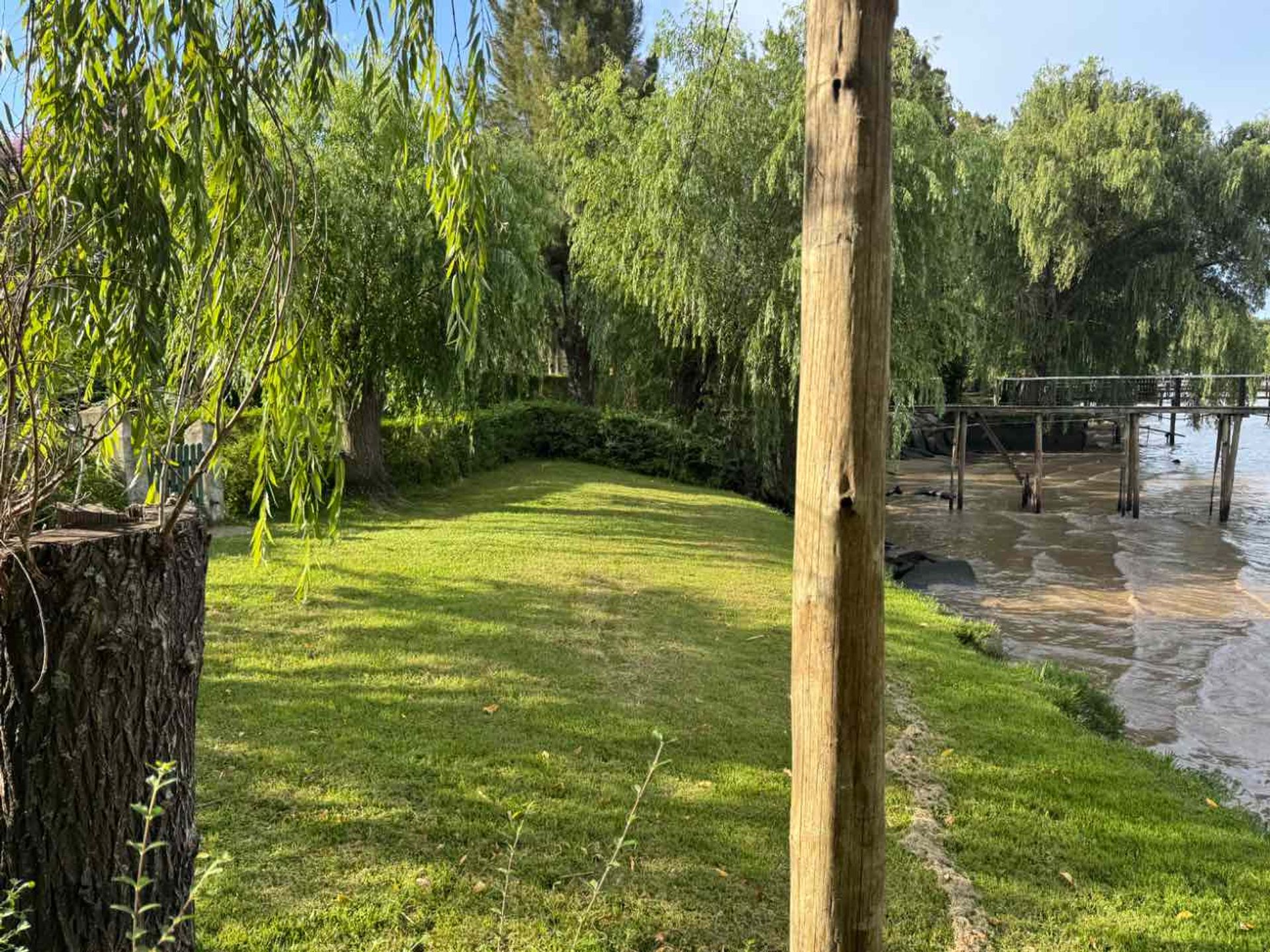 Casa en venta sobre el Rio Sarmiento Delta