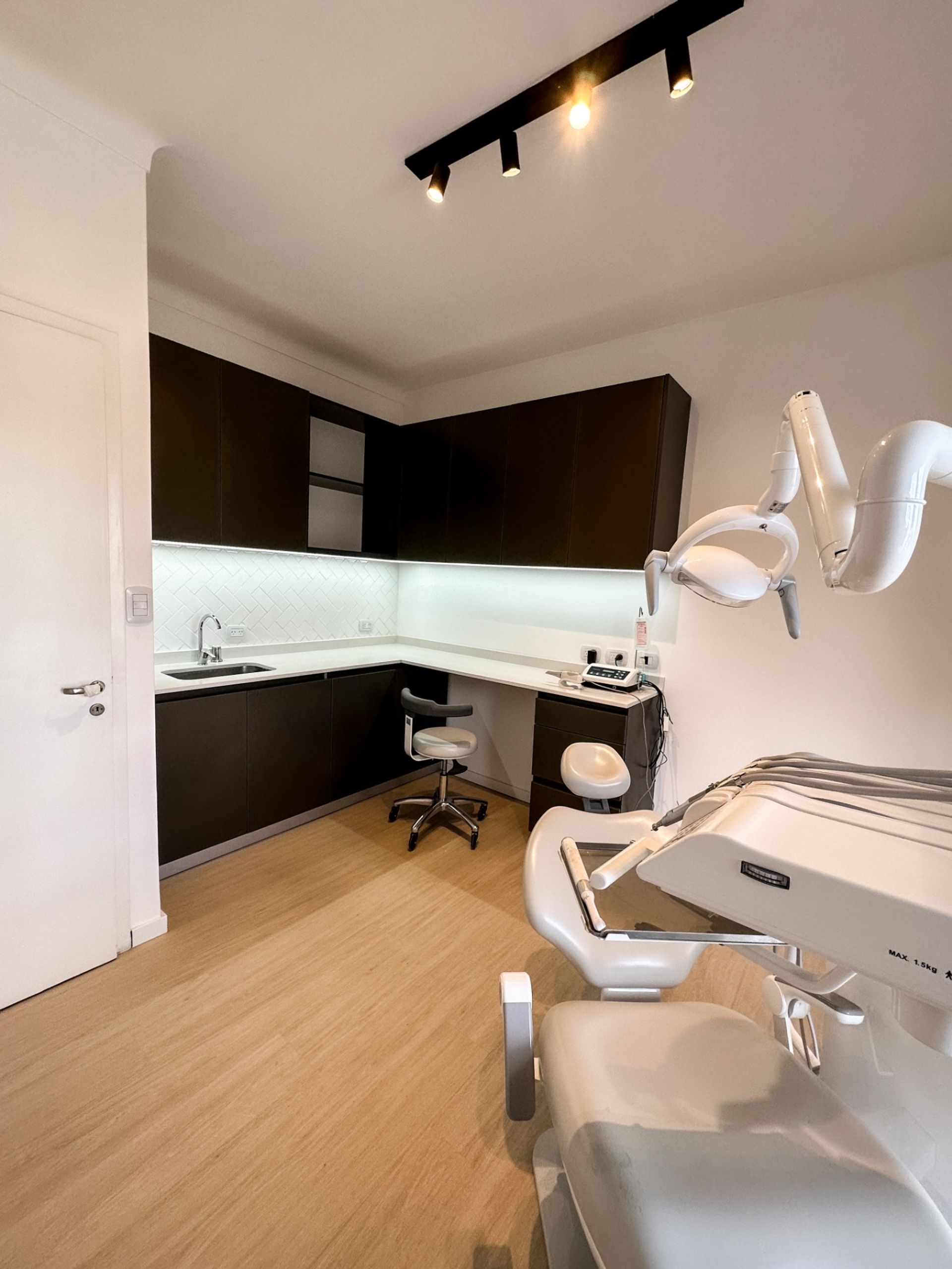 Consutorios medico/odontologico EQUIPADO Y C/RENTA