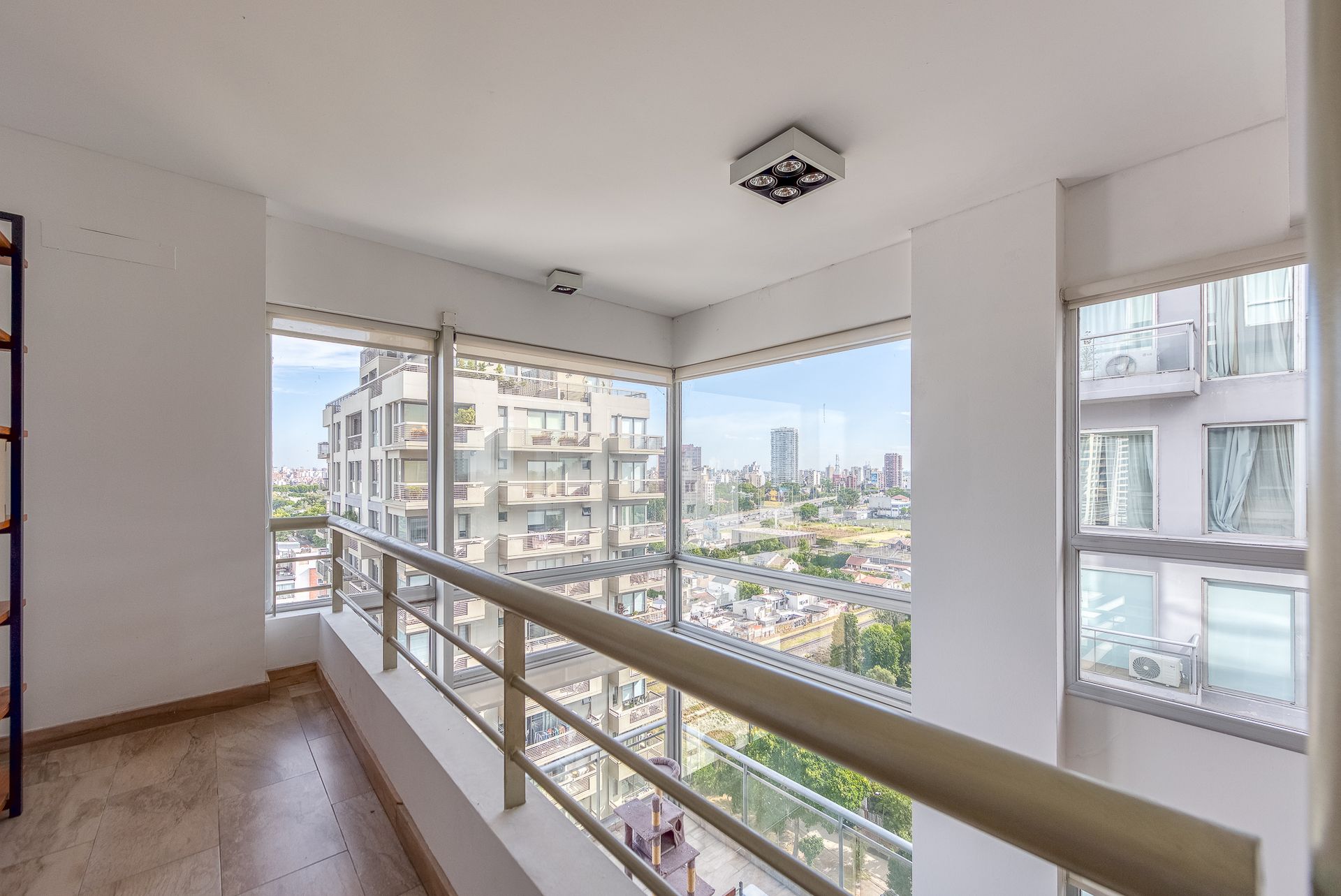 Duplex 3/4 ambientes vista rio cochera amenities