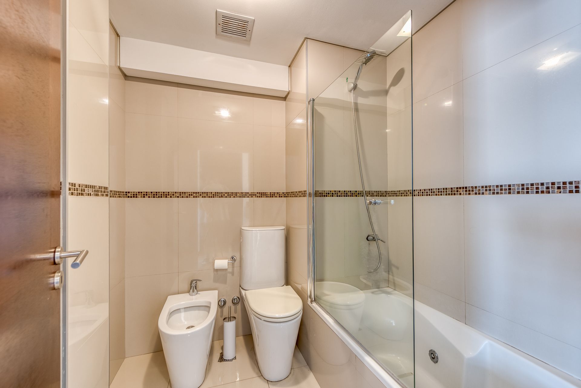 Duplex 3/4 ambientes vista rio cochera amenities