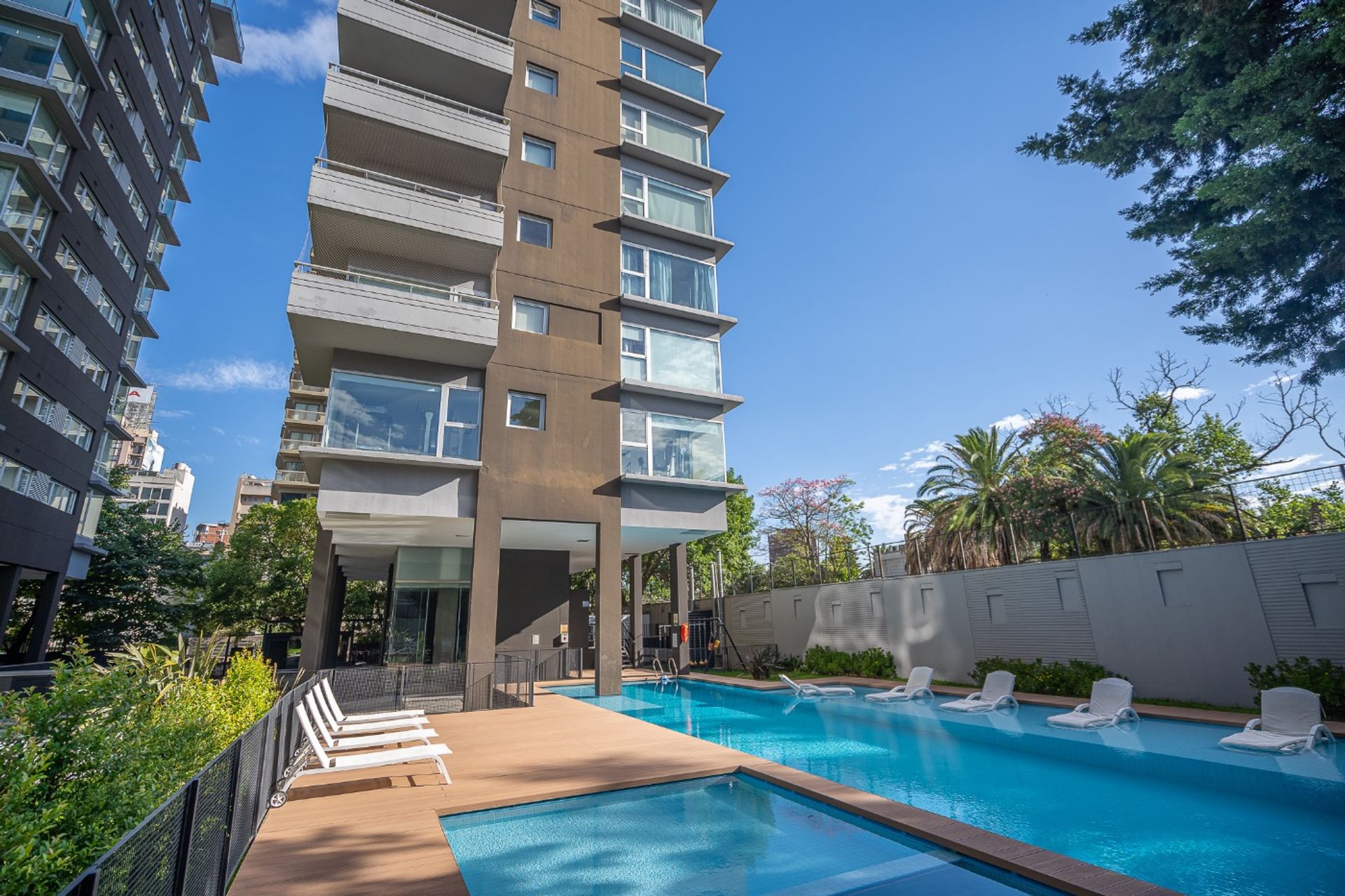 Duplex 3/4 ambientes vista rio cochera amenities