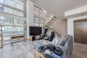 Duplex 3-bedroom river view garage amenities