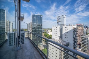 Duplex 3-bedroom river view garage amenities