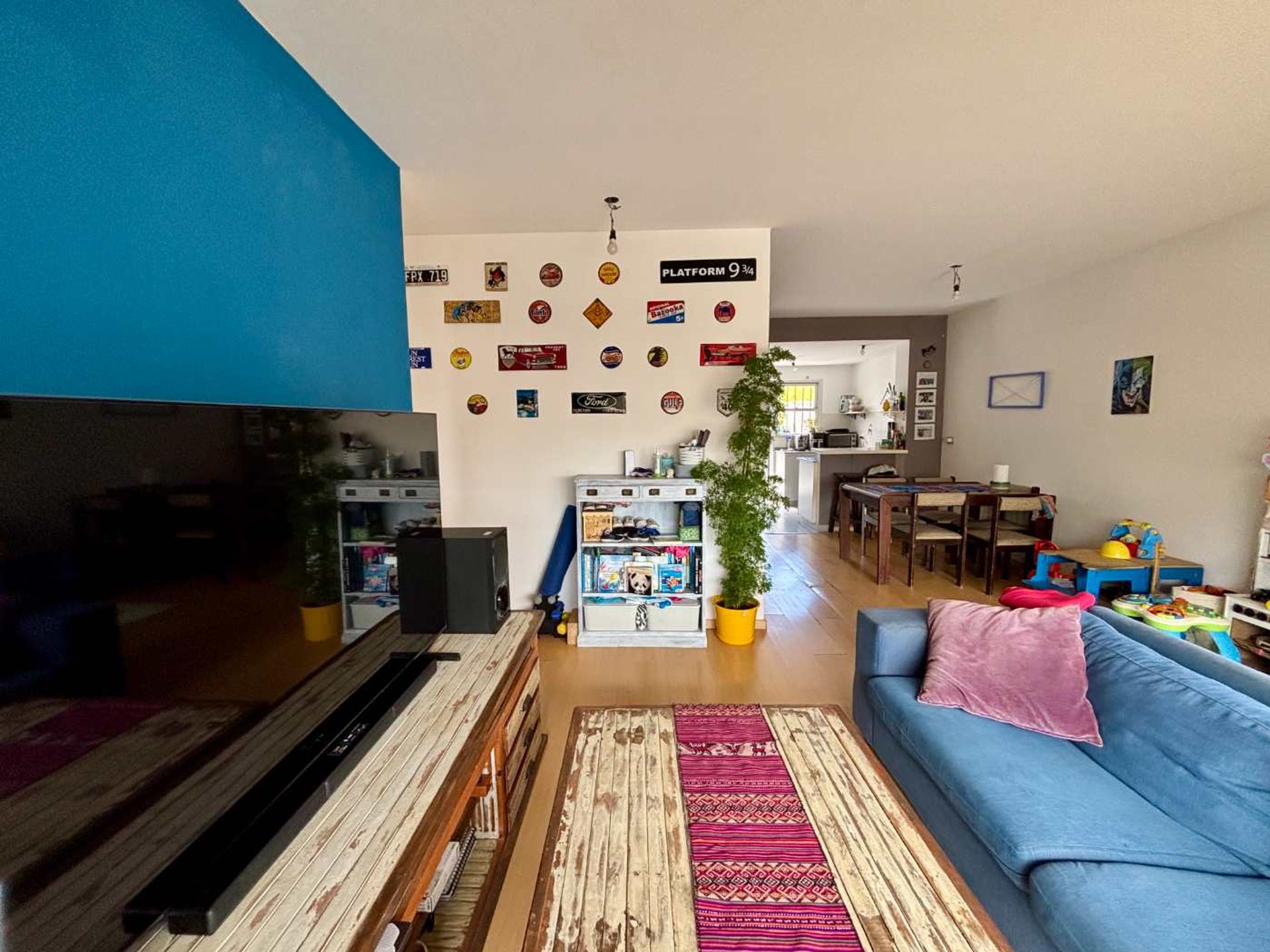 3 Ambientes Con Cochera/ Baulera Patio Y Balcon