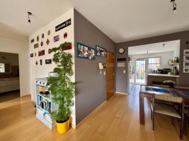 3 Ambientes Con Cochera/ Baulera Patio Y Balcon