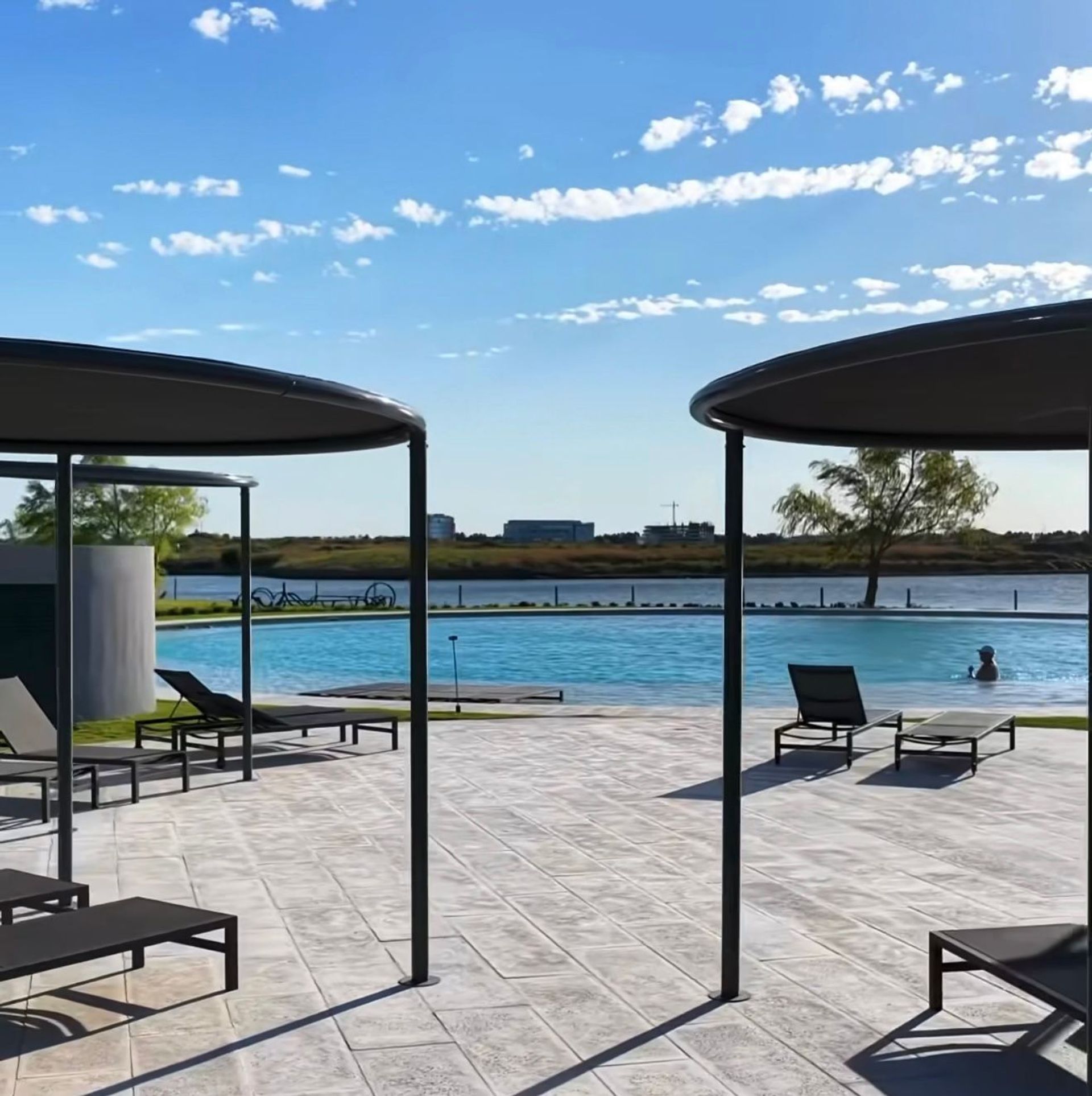 Venta 2 Ambientes Lujo En Oceana Nordelta Al Agua