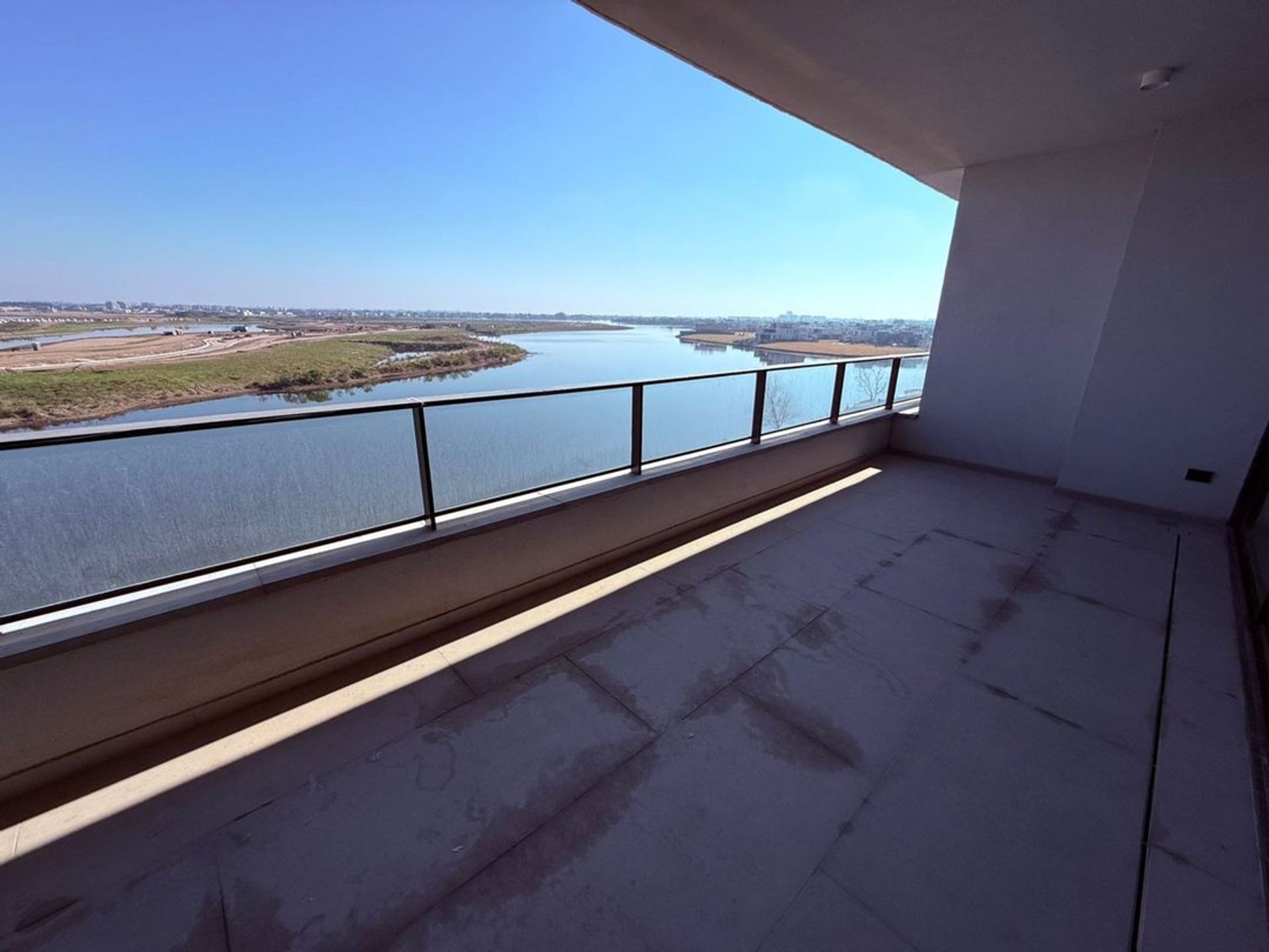 Venta 3 Ambientes Lujo En Oceana Nordelta Al Lago