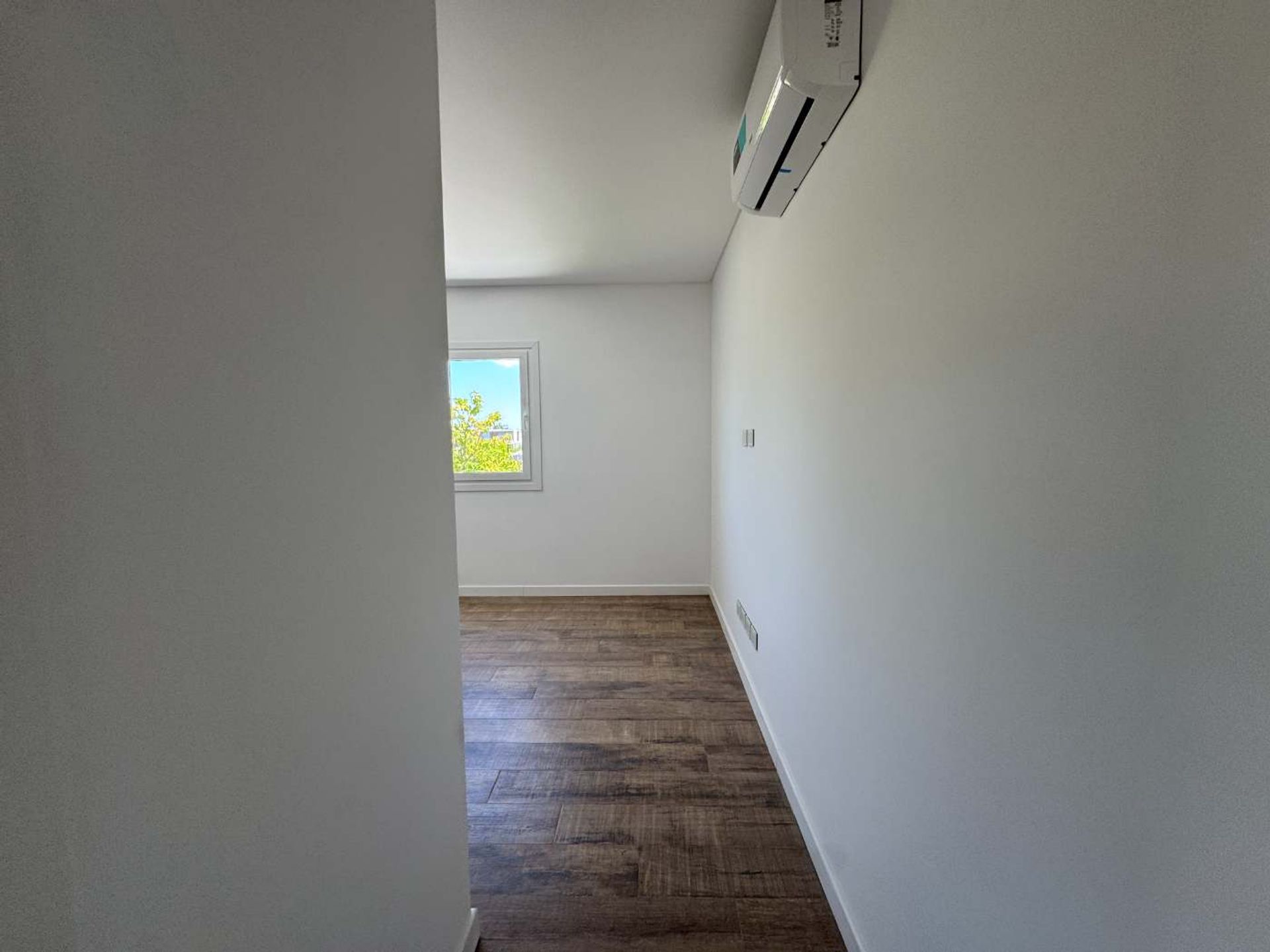 Casa Moderna Al Lago En Venta Virazon Nordelta