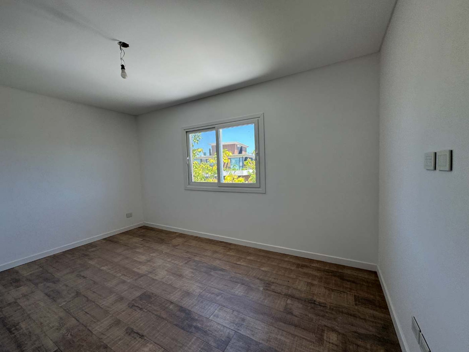 Casa Moderna Al Lago En Venta Virazon Nordelta