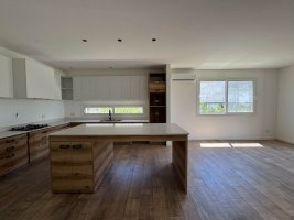 Casa Moderna Al Lago En Venta Virazon Nordelta