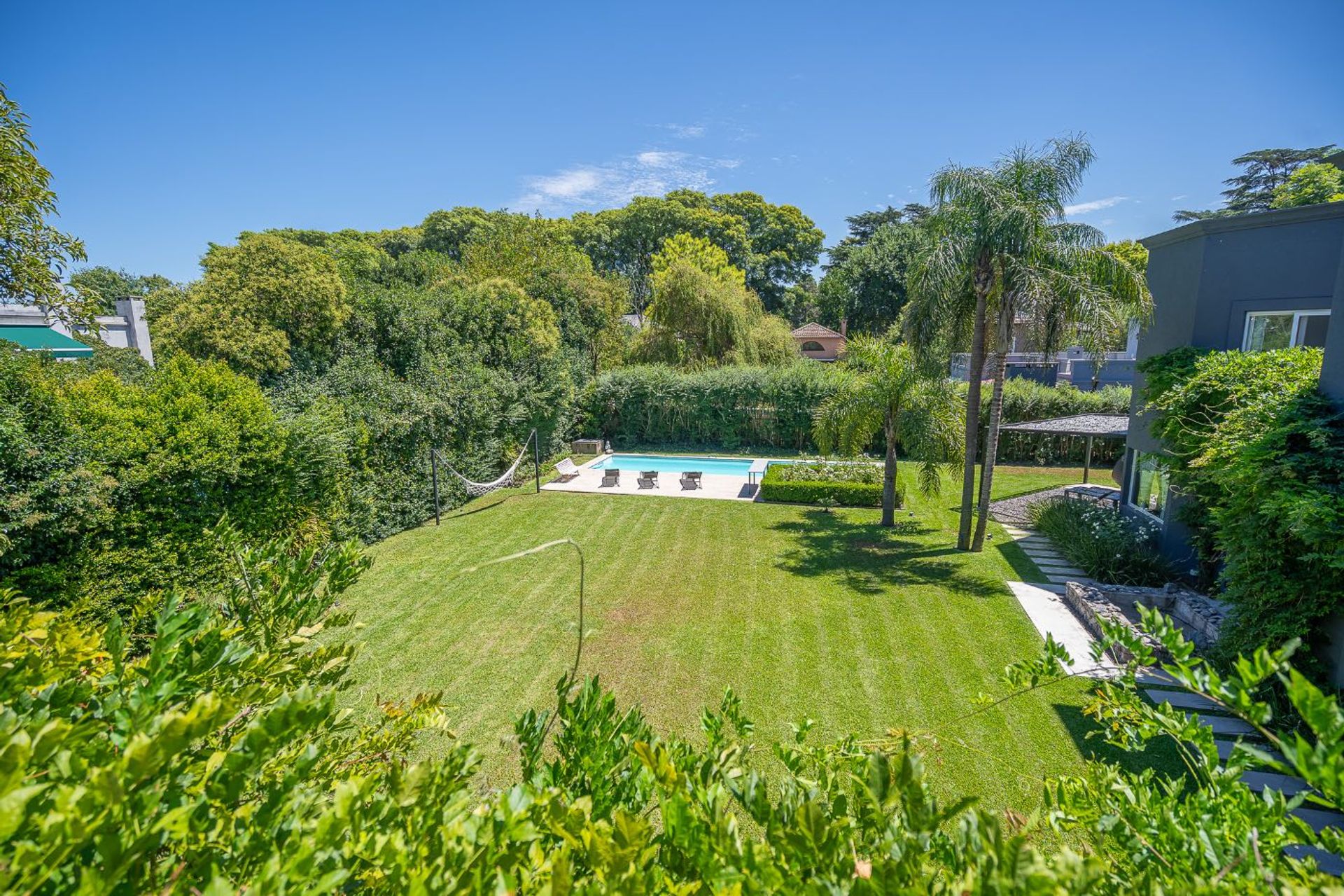 CASA 4/5 AMBIENTES VILLA BERTHA Doble lote APTO C.