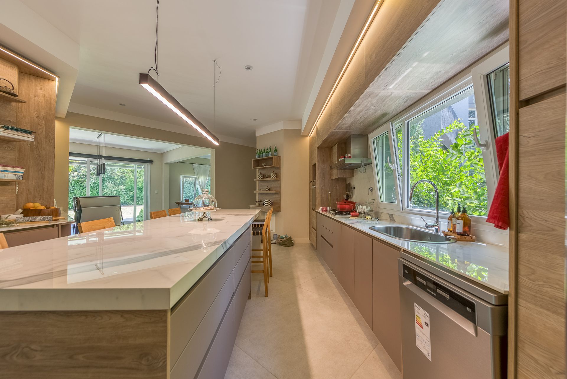 CASA 4/5 AMBIENTES VILLA BERTHA Doble lote APTO C.
