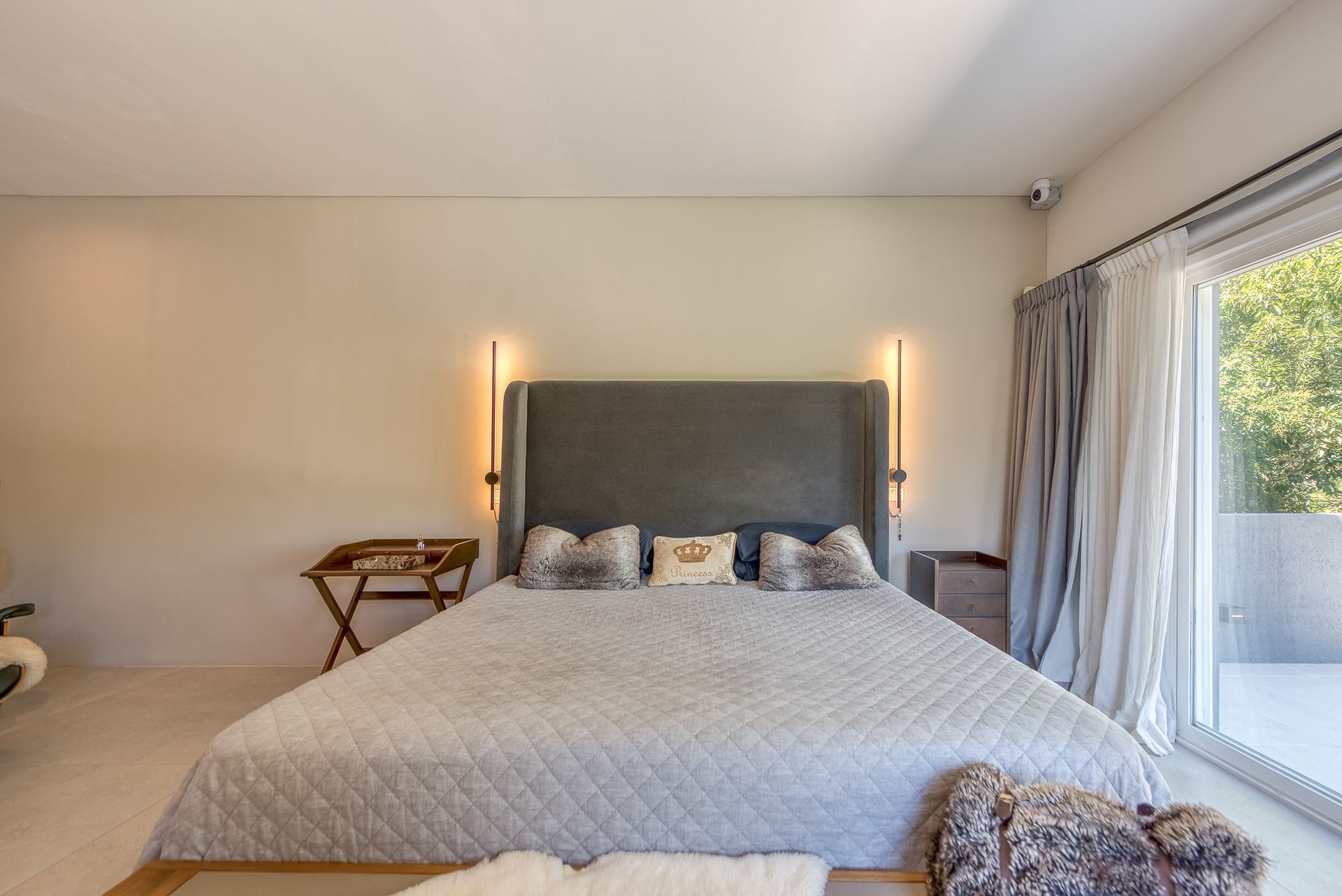 CASA 4/5 AMBIENTES VILLA BERTHA Doble lote APTO C.