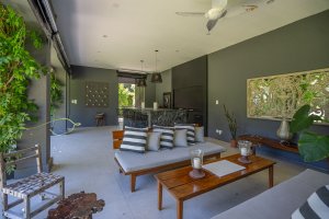 CASA 4/5 AMBIENTES VILLA BERTHA Doble lote APTO C.