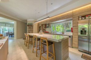 CASA 4/5 AMBIENTES VILLA BERTHA Doble lote APTO C.