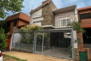 Venta Casa La Lucila 4 dormitorios Pileta