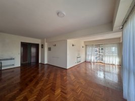 Apartment for sale 4‑bedroom + service apartment Martinez