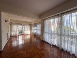 Apartment for sale 4‑bedroom + service apartment Martinez