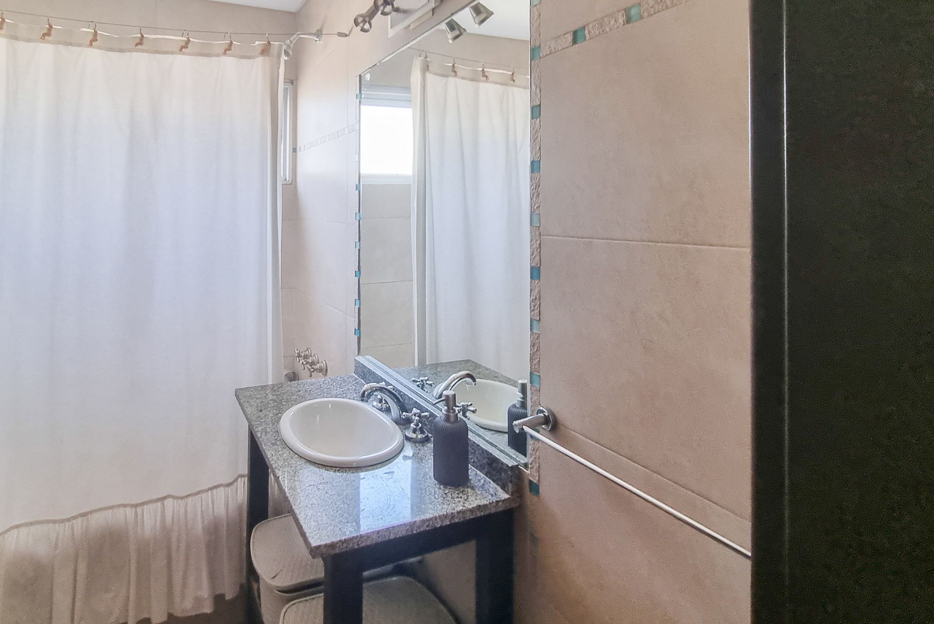 Venta PH Olivos 5 Amb Cochera Pileta Playroom