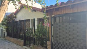 Casa Doble en Villa Adelina cochera y parrilla