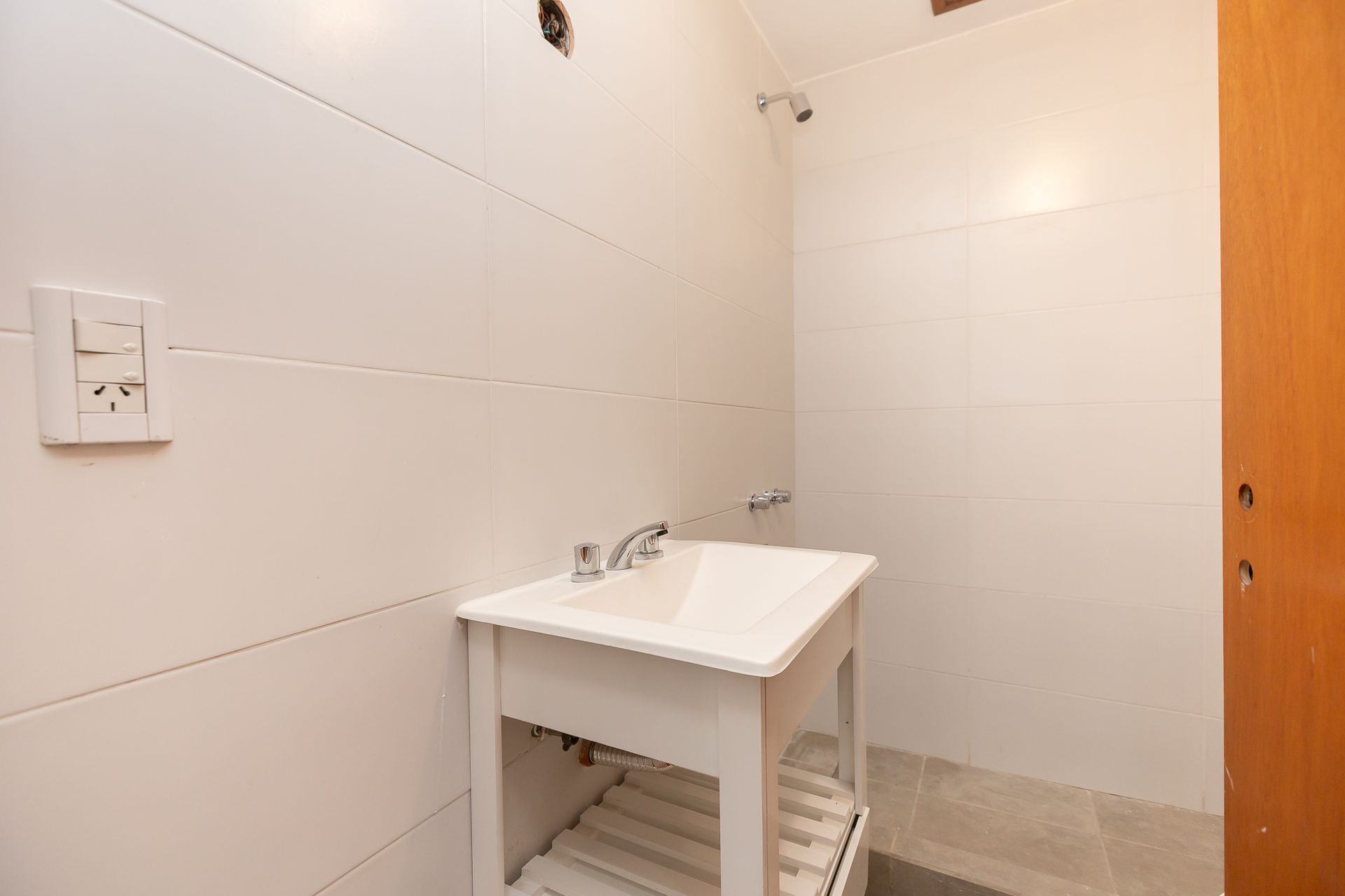 3 Ambientes Carapachay Jardin Cochera Parrilla