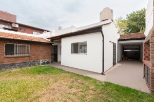 2-bedroom Carapachay Garden Garage Grill