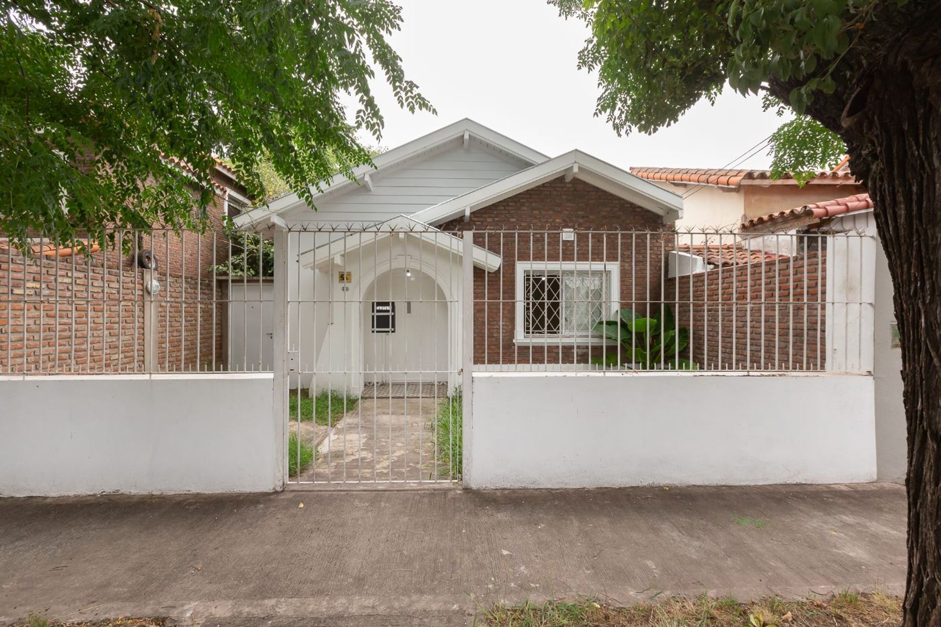 Casa Venta 3 Ambientes Carapachay Jardin Parilla