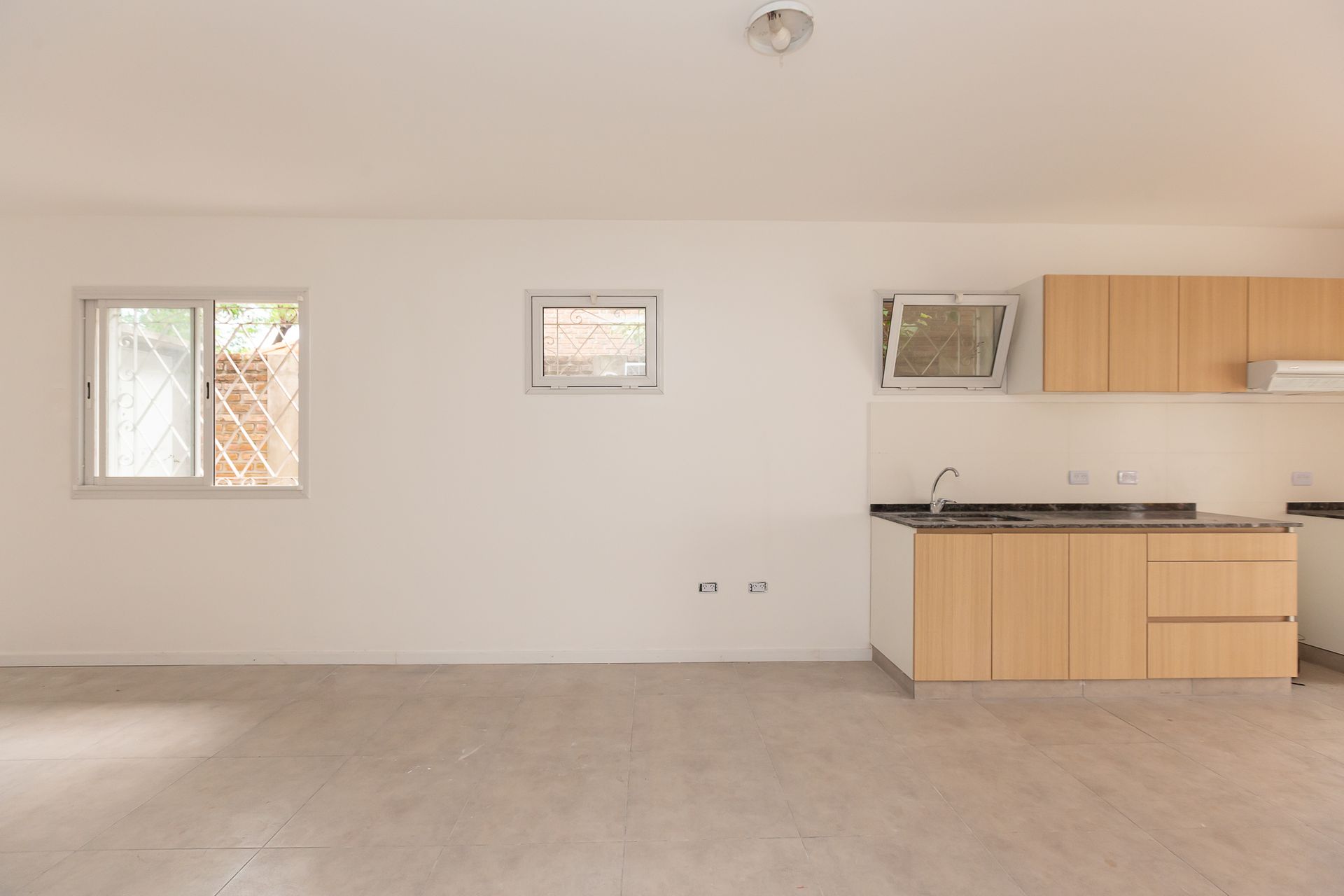 Casa Venta 3 Ambientes Carapachay Jardin Parilla