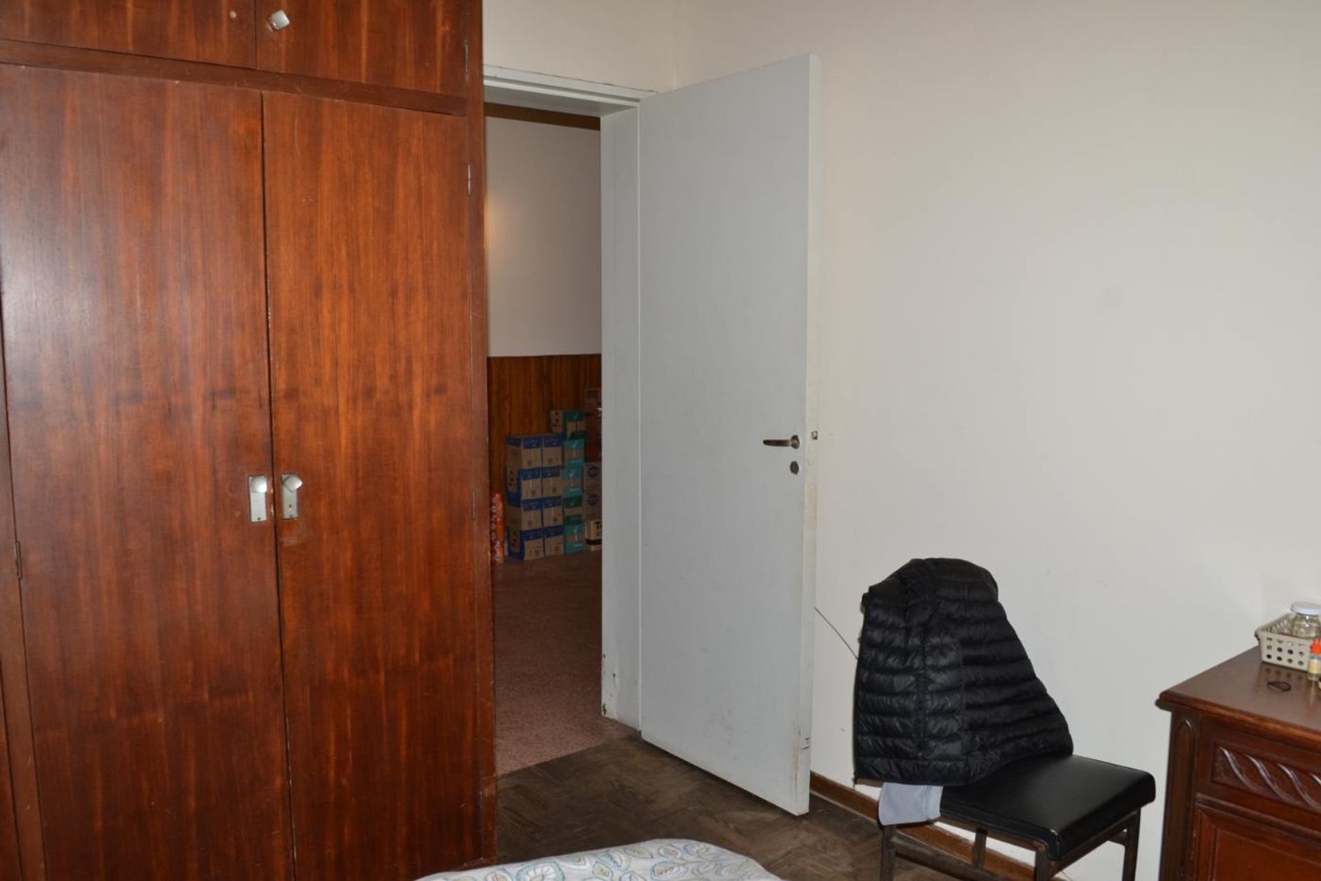 Importante Propiedad Sobre Avenida Local + 2 Casas